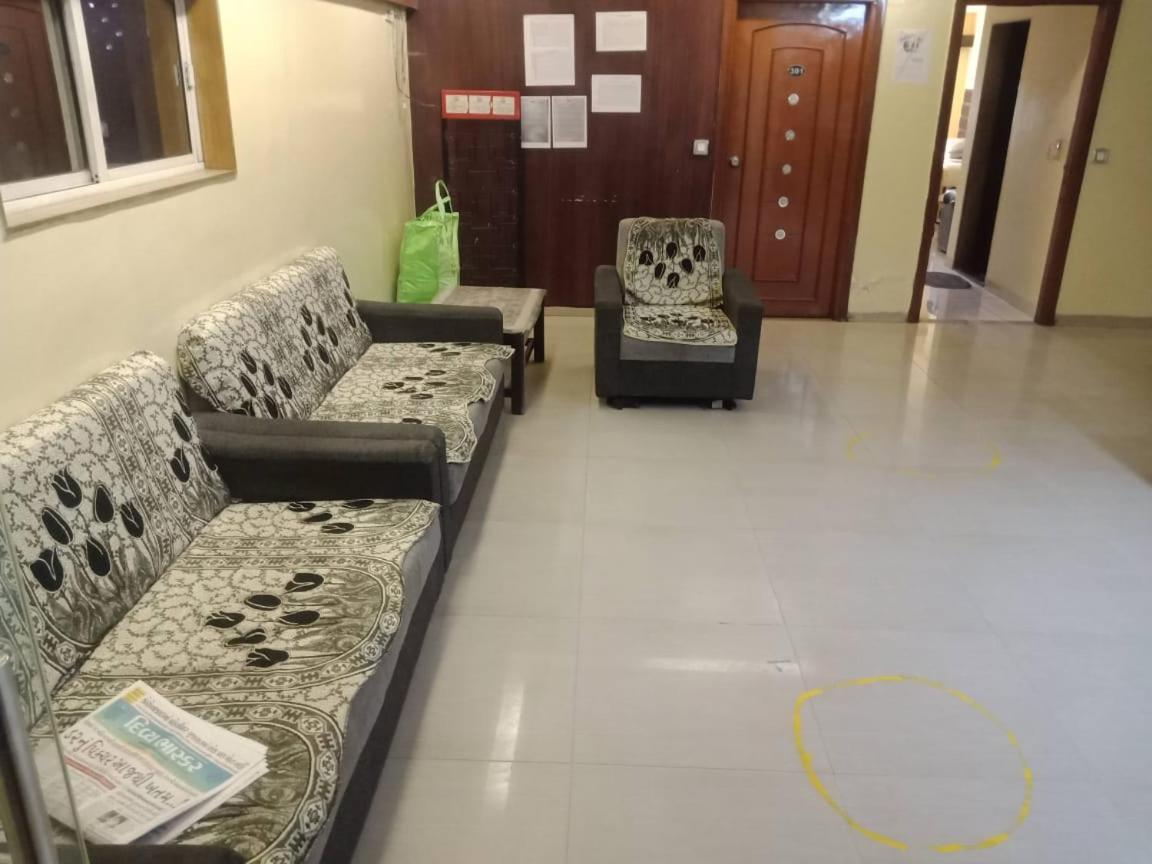 Hotel Kadamb Inn Ahmedabad Luaran gambar